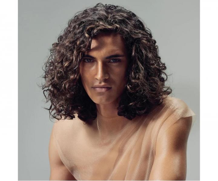 Termoochrann pena na hydratciu vlnitch a kueravch vlasov Paul Mitchell Curl Hydrating Foam - 200 ml