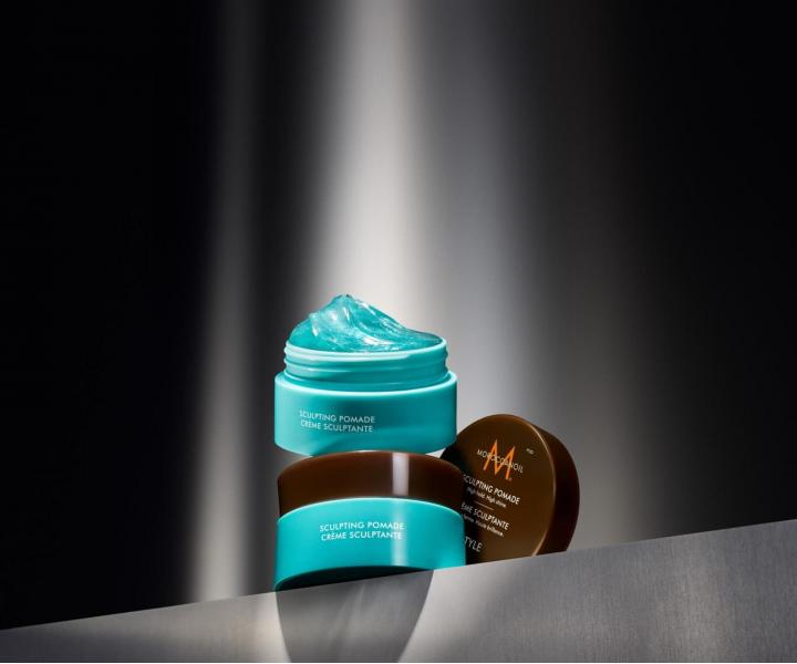Pom�da na vlasy so silnou fix�ciou Moroccanoil Sculpting Pomade - 75 ml