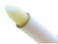 Pomda na pery s panthenolom Amoen, trnka - 4,2 g