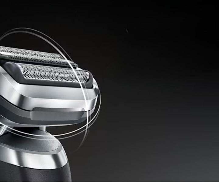 Planetov holiaci strojek Braun Series 7 72-N4200cs - ierny