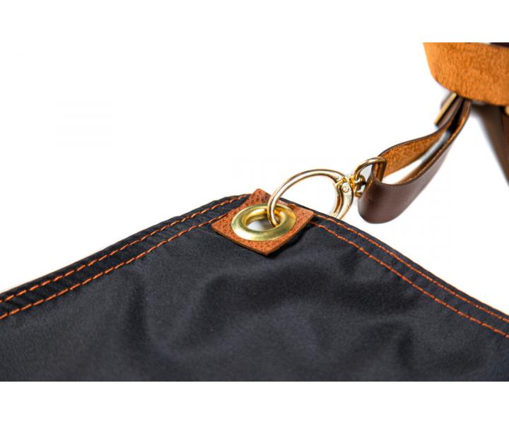 Kaderncka zstera Pirates of the Barbertime Pre Barber Apron Black - ierna