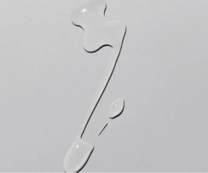 S�rum pre �iariv� lesk a uhladenie stredne hrub�ch a� hrub�ch vlasov Paul Mitchell Smooth Gloss Drops - 75 ml